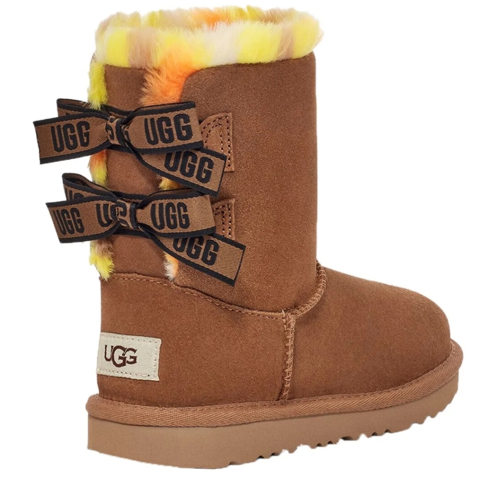 UGG Bailey Bow Plaid Punk Kids Style : 1134930k size 6 kids fits same as women 8